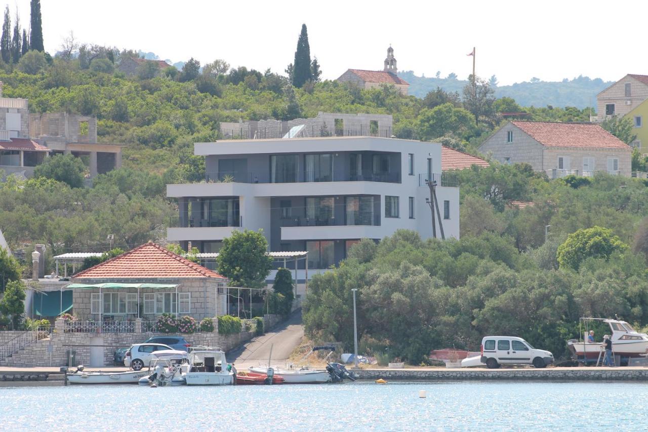 Apartments Marebella Лумбарда Экстерьер фото