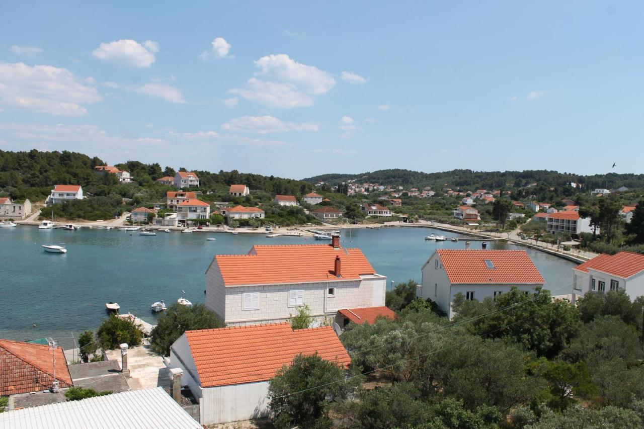 Apartments Marebella Лумбарда Экстерьер фото