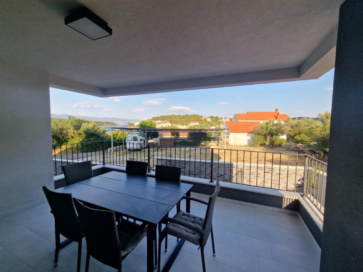 Apartments Marebella Лумбарда Экстерьер фото