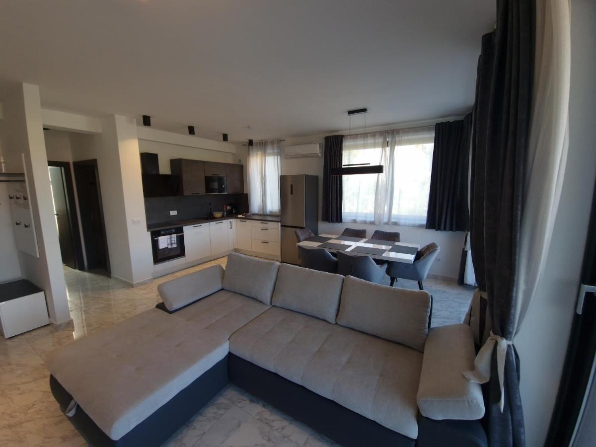 Apartments Marebella Лумбарда Экстерьер фото